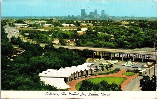 Entrance dallas zoo - entrance,